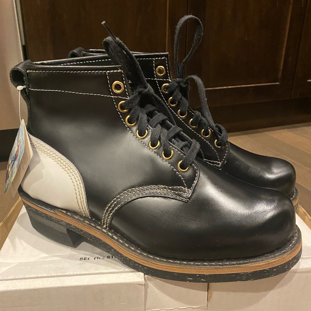 Dayton Driver boots BRAND NEW size 9 Dayton which fits 10.5 US